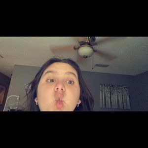 Meet your Posher, Arianna